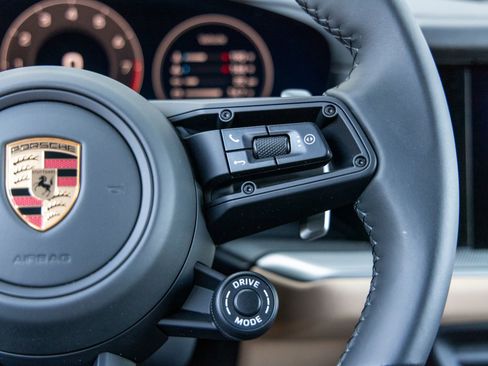 New 2025 Porsche Cayenne S AWD/4WD image 32