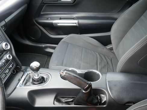 Used 2017 Ford Mustang GT image 20