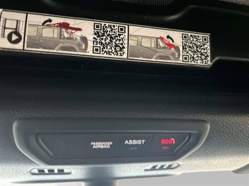 Used 2022 Jeep Wrangler Unlimited Sahara w/ Cold Weather Group image 31