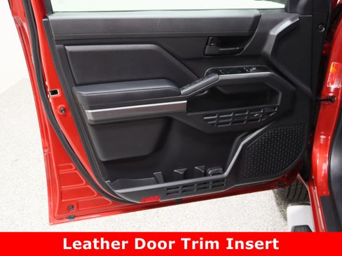 Used 2025 Toyota Tacoma SR5 image 12