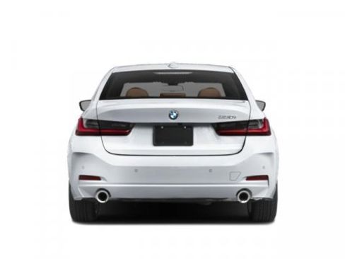 Used 2023 BMW 330i Sedan w/ Driving Assistance Package RWD image 8