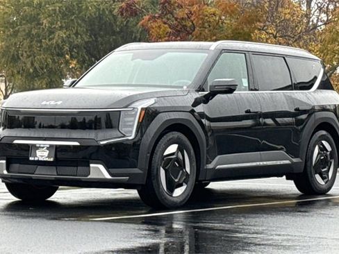 New 2026 Kia EV9 Wind image 8