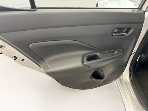 Used 2025 Nissan Versa SV FWD image 26