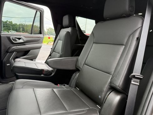 Used 2021 Chevrolet Tahoe LT w/ LT Signature Package AWD/4WD image 30
