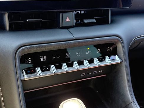 Used 2026 Lexus IS 350 F Sport w/ Handling Package RWD image 7