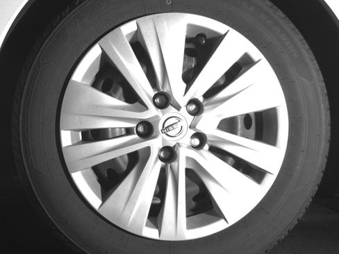 Used 2025 Nissan Sentra S image 12