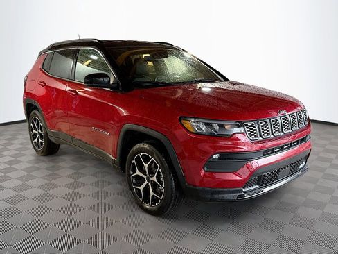 Used 2026 Jeep Compass Limited AWD/4WD image 4