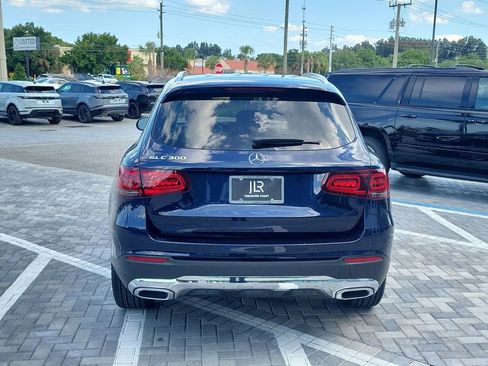 Used 2022 Mercedes-Benz GLC 300 image 4