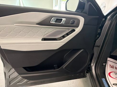 New 2027 Ford Explorer Platinum AWD/4WD image 14