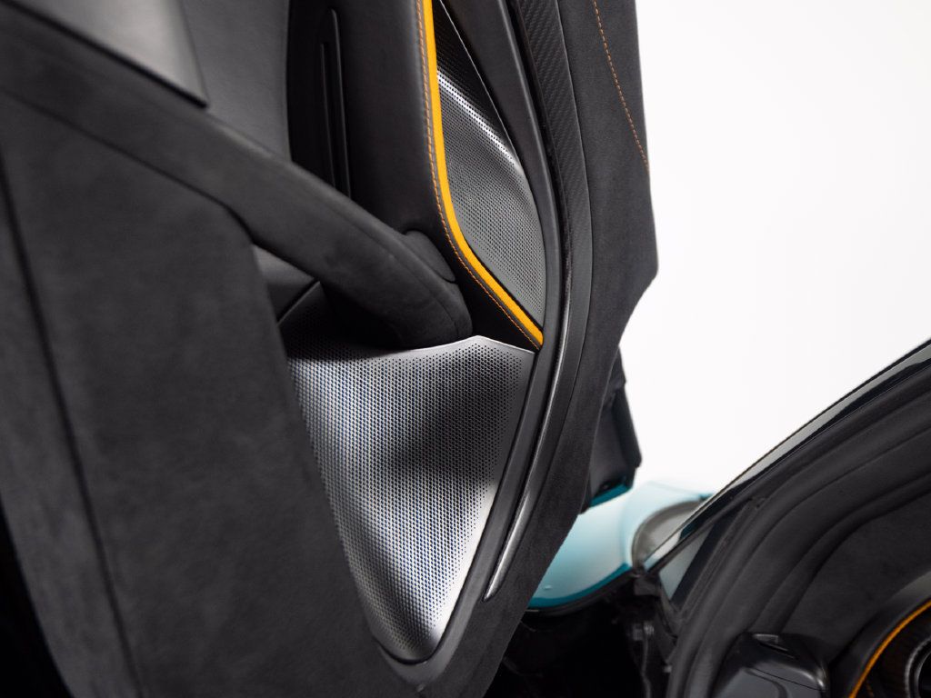 Used 2024 McLaren 750S Spider RWD image 14