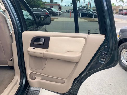 Used 2003 Ford Expedition XLT RWD image 14