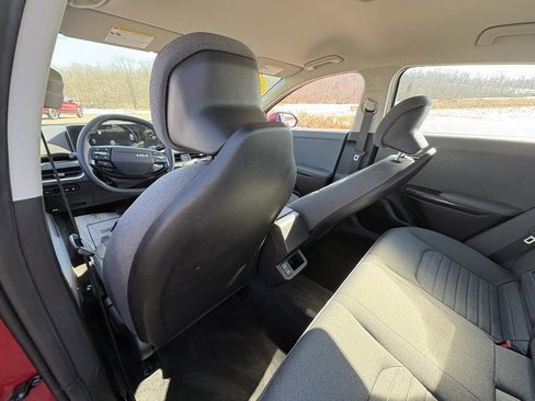 Used 2025 Kia K4 EX image 19
