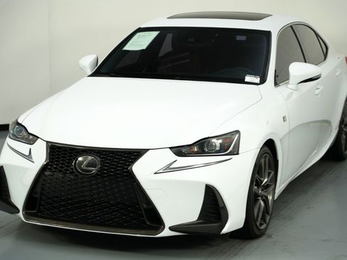 Used 2019 Lexus IS 300 F Sport w/ F Sport Package image 46