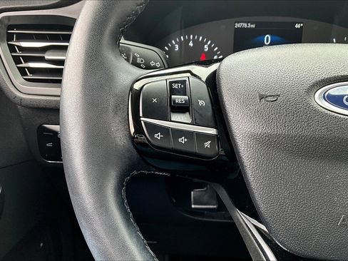 Used 2022 Ford Escape SEL image 22