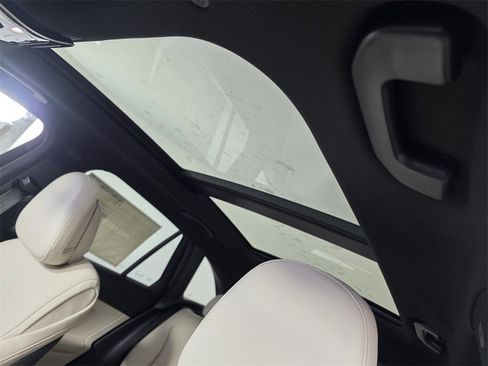 New 2026 Mercedes-Benz GLC 300 image 9