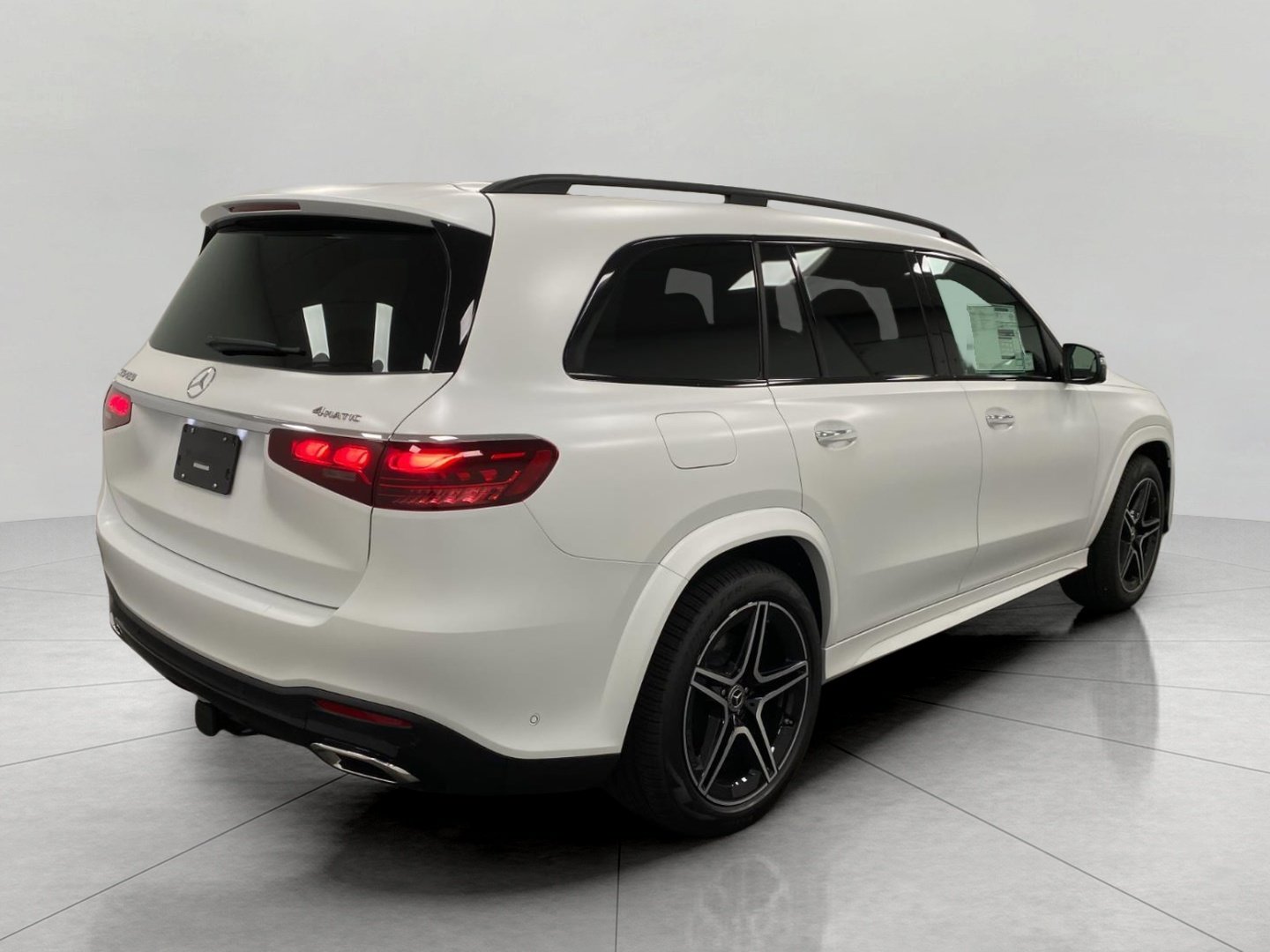 New 2026 Mercedes-Benz GLS 450 4MATIC image 3