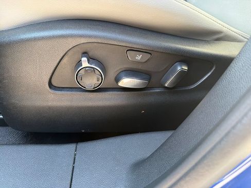 Used 2021 Cadillac XT4 Premium Luxury FWD image 16