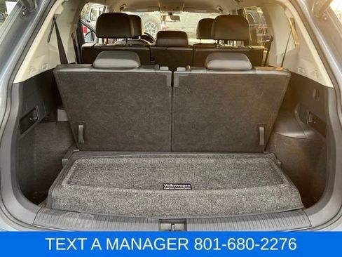Used 2020 Volkswagen Tiguan SE FWD image 35