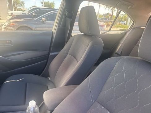 Used 2025 Toyota Corolla LE image 4