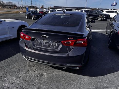 Used 2025 Chevrolet Malibu RS image 3