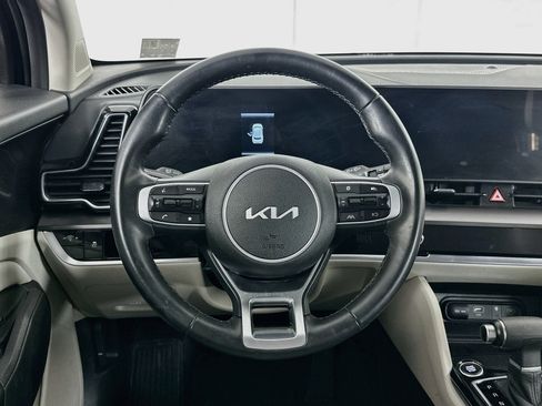 Used 2024 Kia Sportage EX FWD image 18