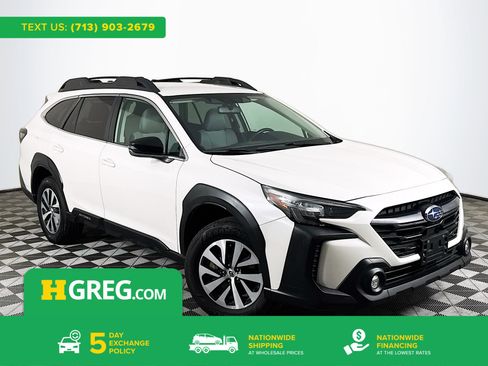 Used 2024 Subaru Outback Premium AWD/4WD image 1