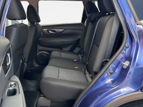 Used 2018 Nissan Rogue SV AWD/4WD image 12