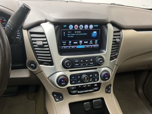 Used 2017 GMC Yukon SLT w/ Open Road Package image 20