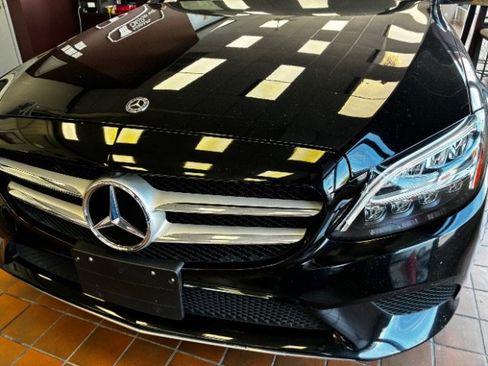 Used 2019 Mercedes-Benz C 300 4MATIC Sedan w/ Premium Package image 9
