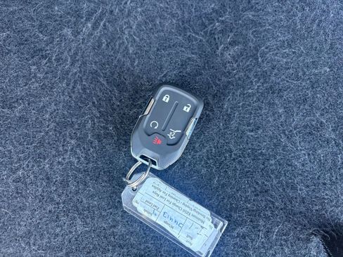 Used 2024 GMC Terrain SLT AWD/4WD image 22