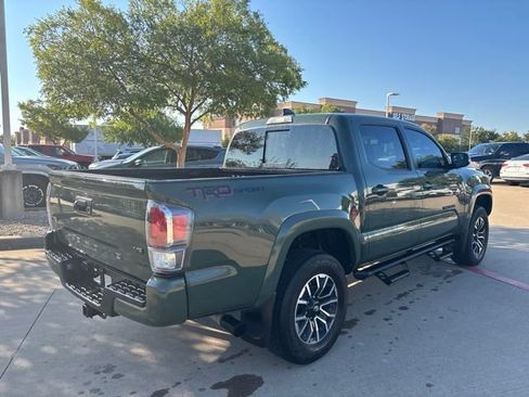 Used 2022 Toyota Tacoma TRD Sport RWD image 5