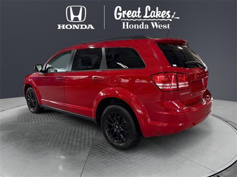 Used 2020 Dodge Journey SE w/ SE Popular Equipment Group image 3