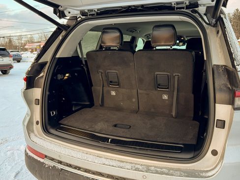 Used 2022 Jeep Grand Cherokee L Limited image 12