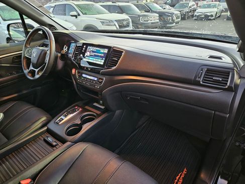 Used 2023 Honda Passport TrailSport image 35