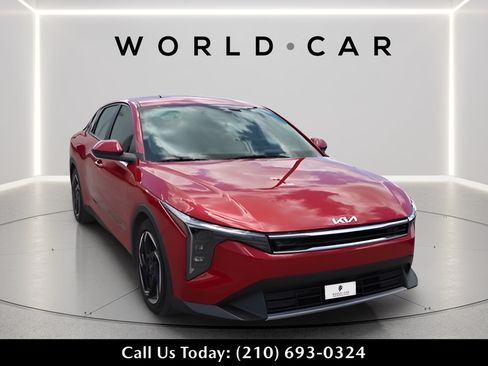 Certified 2025 Kia K4 EX FWD image 1
