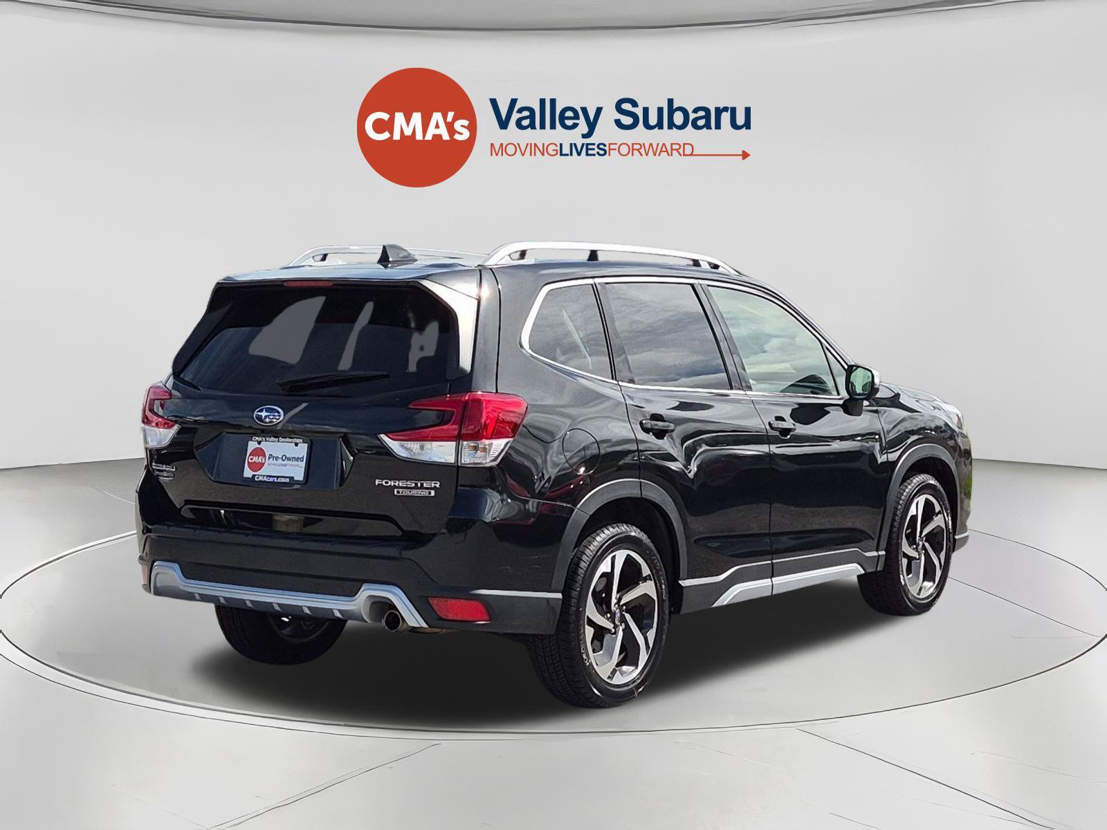 Used 2022 Subaru Forester Touring w/ Popular Package #2 AWD/4WD image 5