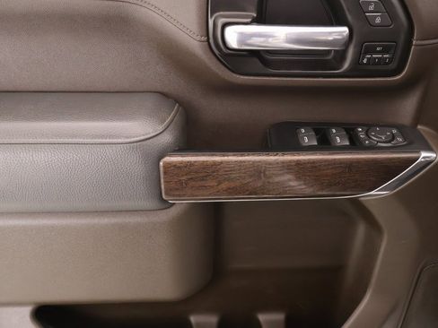 Used 2023 GMC Sierra 3500 Denali w/ Denali Ultimate Package image 16