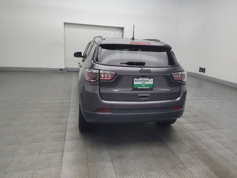 Used 2021 Jeep Compass Latitude FWD image 6