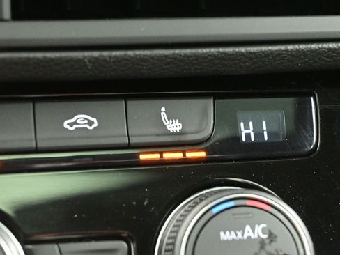 Used 2022 Volkswagen Jetta SEL FWD image 28