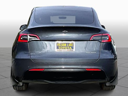 Used 2020 Tesla Model Y Long Range image 4