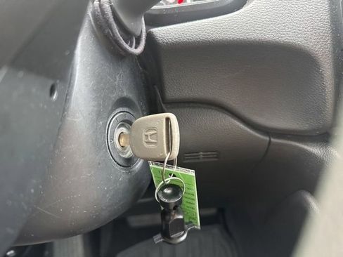 Used 2018 Honda CR-V LX image 29