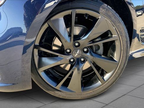 Used 2023 Genesis G70 2.0T w/ Sport Prestige Package image 10