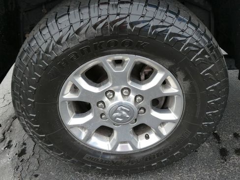 Used 2020 RAM 2500 Laramie AWD/4WD image 11