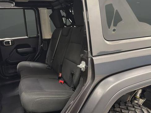 Used 2021 Jeep Wrangler Unlimited Sport AWD/4WD image 24