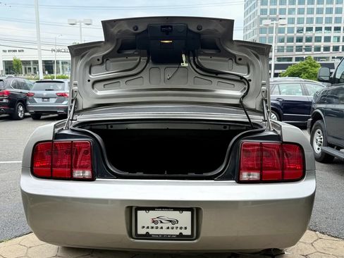 Used 2008 Ford Mustang Convertible RWD image 43