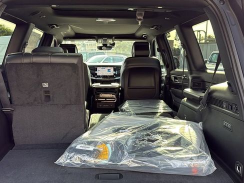 New 2026 Jeep Grand Wagoneer Limited image 9