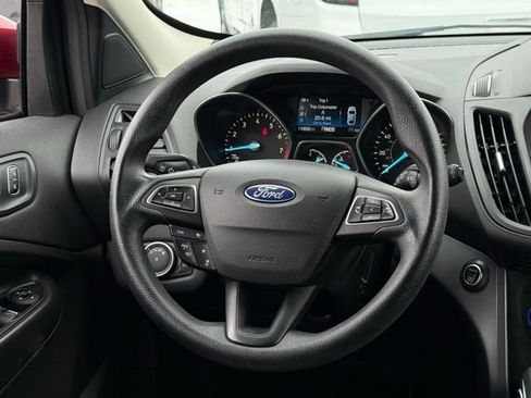 Certified 2019 Ford Escape SE image 6