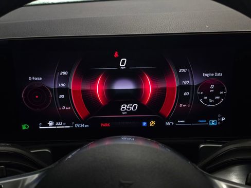 Used 2025 Mercedes-Benz GLB 250 4MATIC image 36