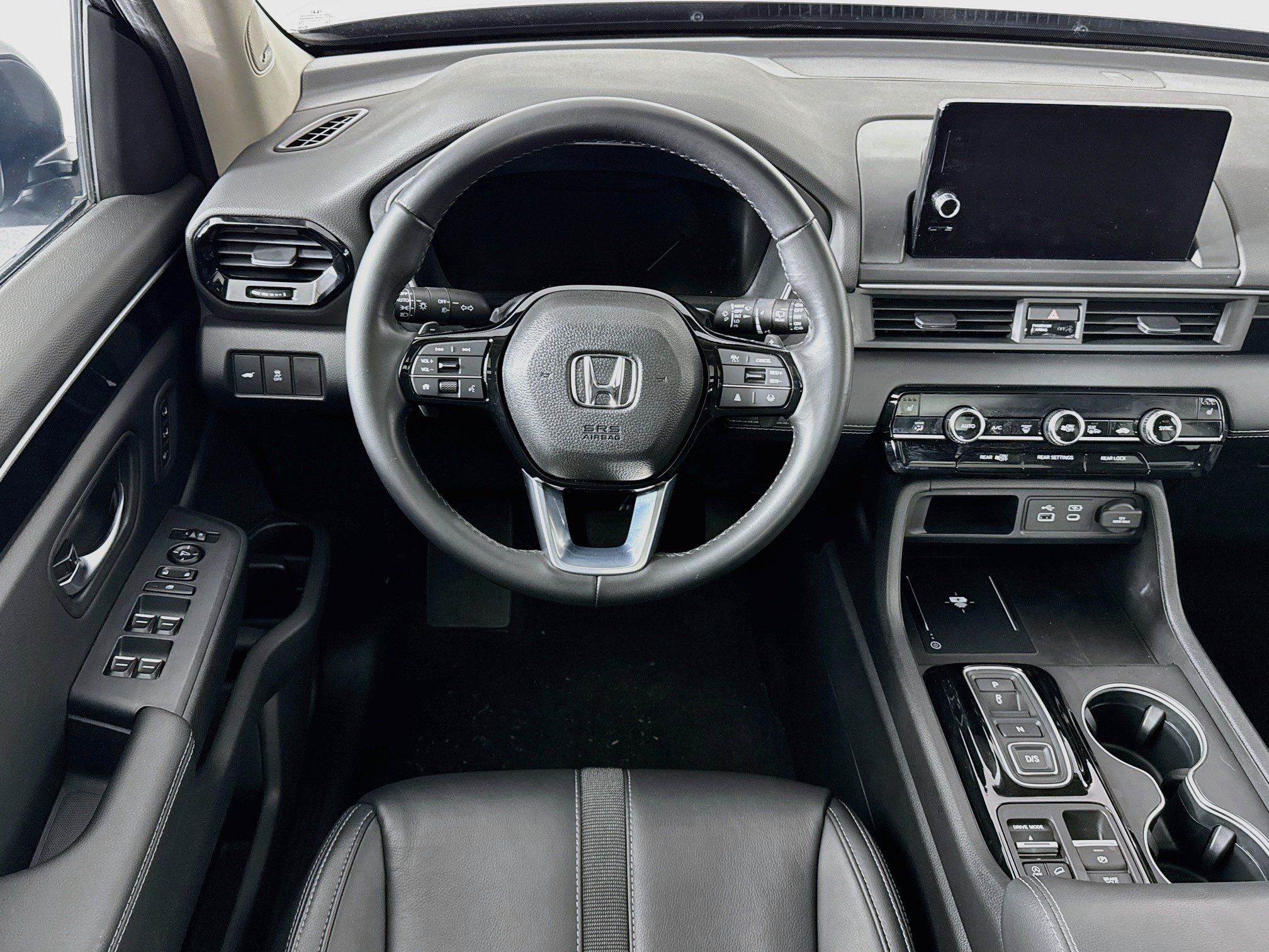 Certified 2024 Honda Pilot Touring image 24