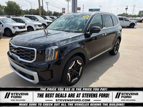 Used 2025 Kia Telluride S FWD image 8
